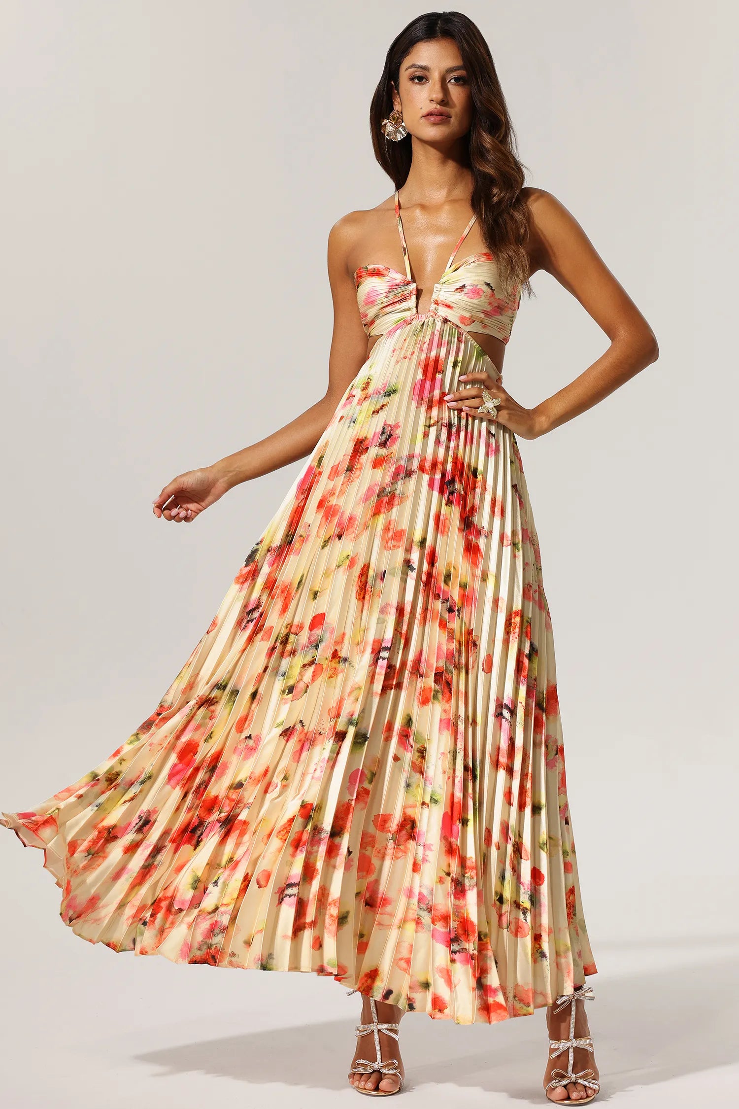 Flor Elegant Halter Dress