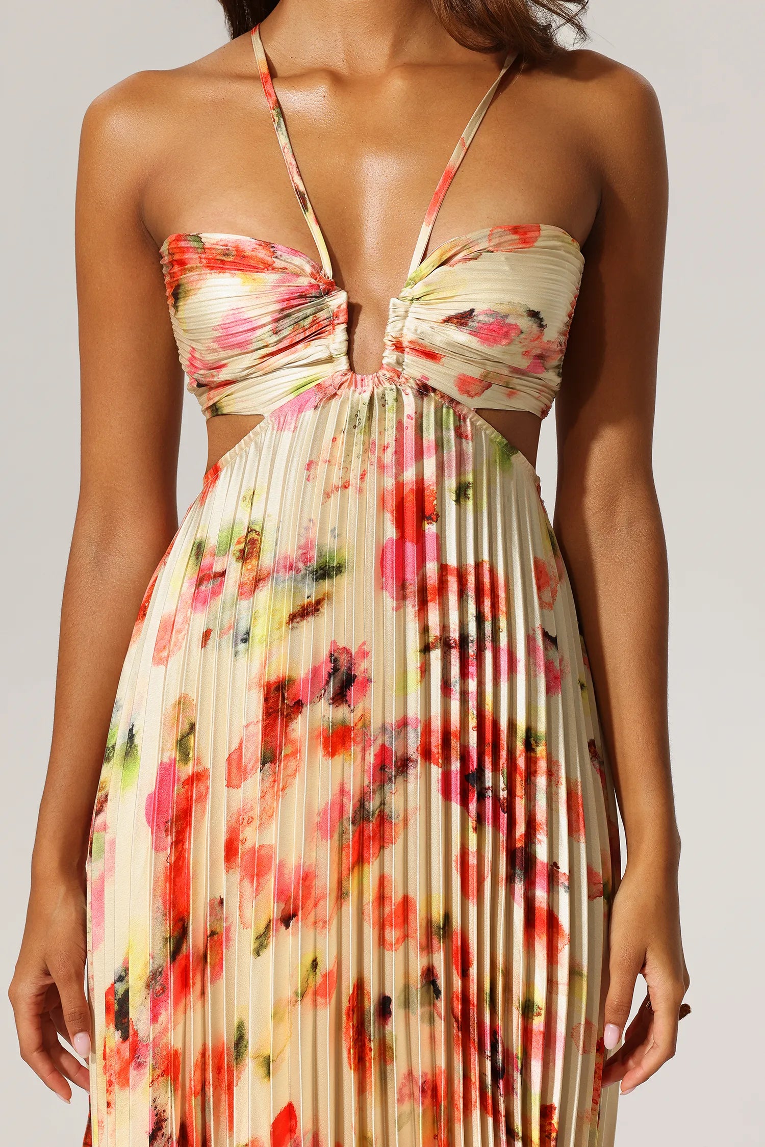 Flor Elegant Halter Dress