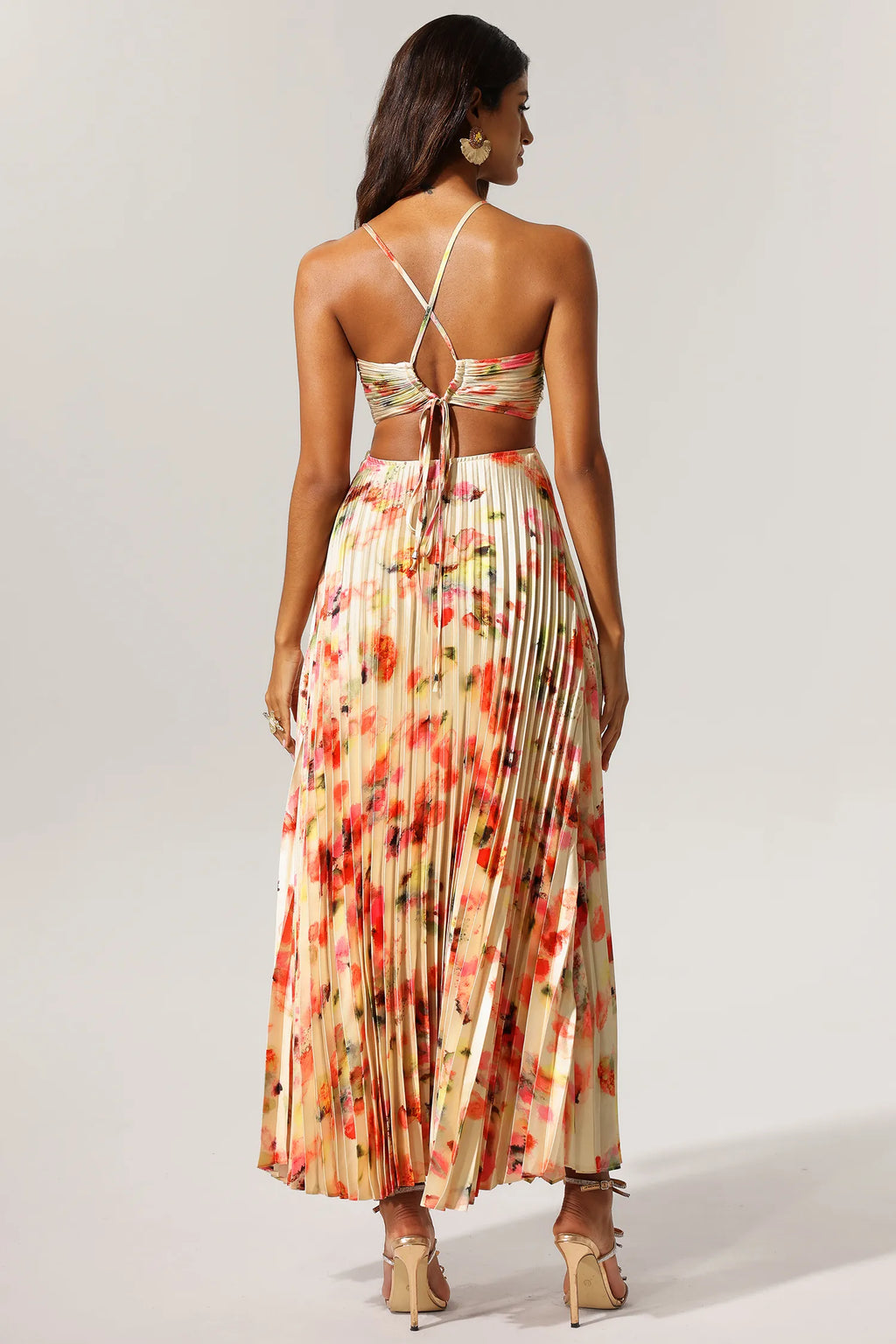 Flor Elegant Halter Dress