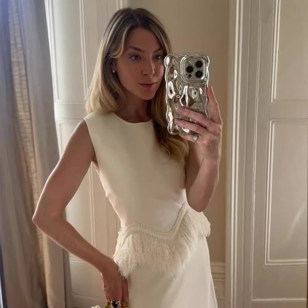 Nasia Elegant Tassel Set